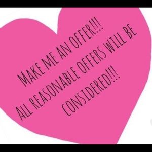 Cleaning out my closet!!💜💋